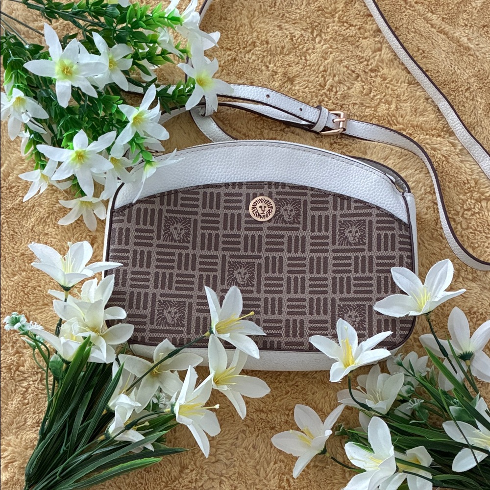 Elegant Brown and White Patterned Women's Bag